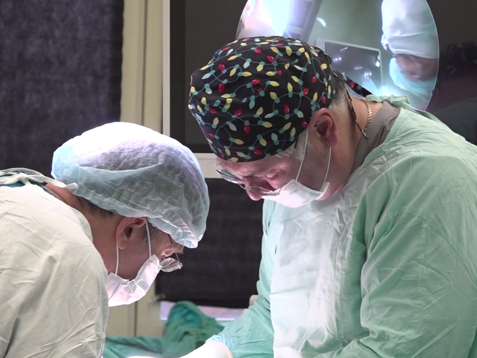 Раменские хирурги восстановили кишечник девочке с редким синдромом Пайра