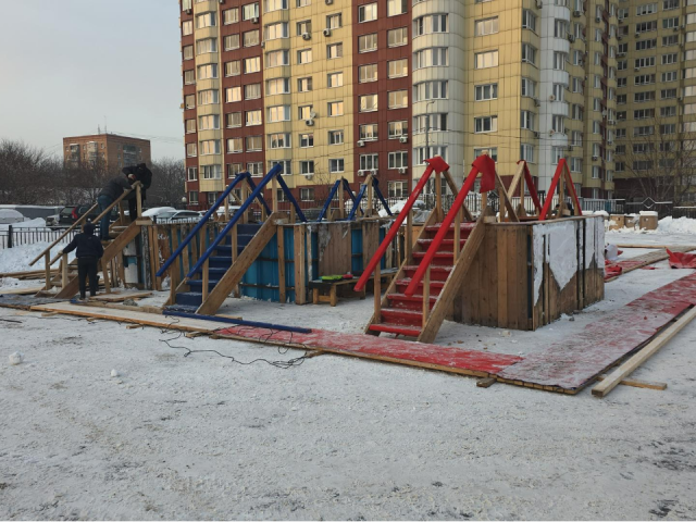 На центральной площадке у «Арены Химки» установят сразу три купели