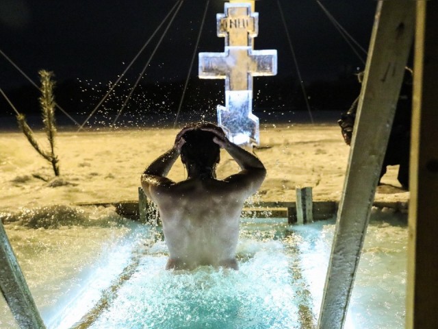 «Немного настоящего чуда»: Воробьев поздравил жителей Московского региона с Крещением Господним