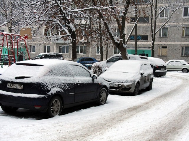 Статус «автохлам» присвоили брошенным «подснежникам» на Центральной и Трудовой