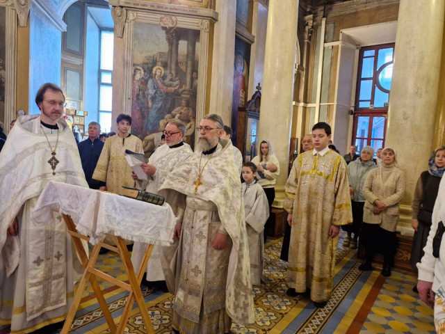 В Щелковских храмах провели молебны против абортов и просветили будущих мам