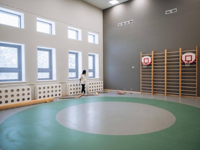 Спортзал, экотропа, охрана: что внутри нового детского сада «Мандаринка» в Щелкове