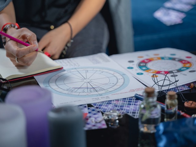 Февраль 2026 станет судьбоносным. Влияние солнечного затмения на знаки зодиака: кто пройдёт испытание, а кого ждёт удача