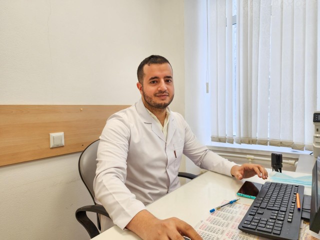 В Подольской больнице прием пациентов начал врач-терапевт из Египта