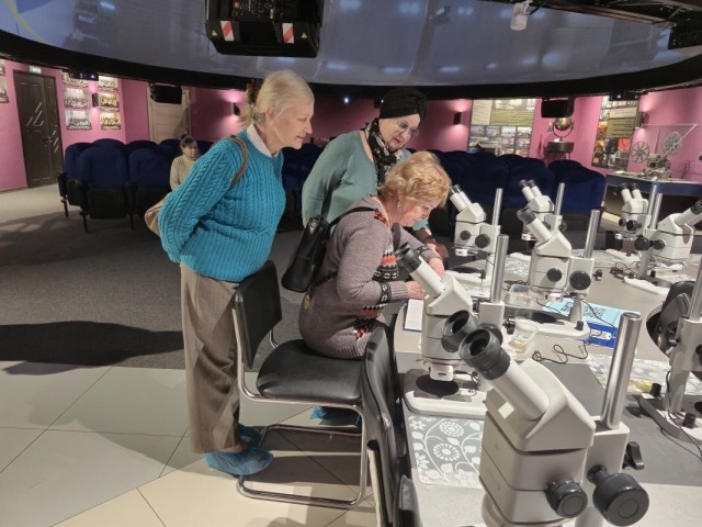 Звездный вечер в планетарии: лыткаринцы открыли тайны космических обсерваторий