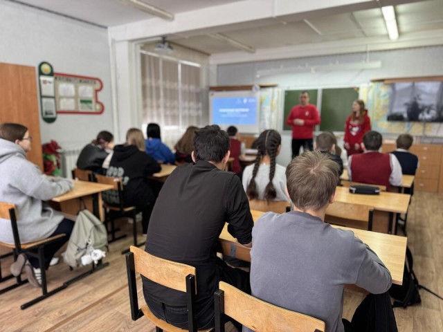 «Волонтеры Подмосковья» знакомят школьников с работой добровольцев в Шаховской