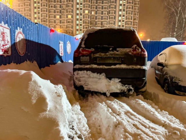 В Одинцове расчистка автомобилей от снега стала самой востребованной услугой
