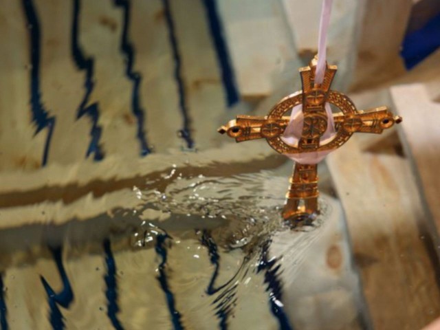 Крещение в Талдоме: как окунуться с пользой для души и не навредить телу? Секреты безопасного обряда