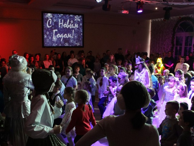 Жители Воскресенска могут помочь в установке экрана на фасаде «Юбилейного»