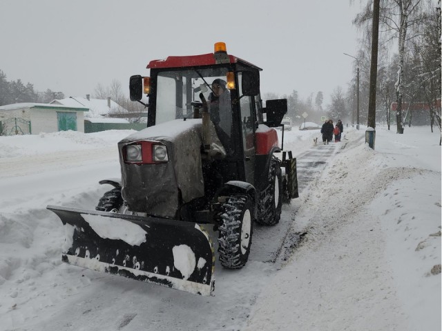 Парки и общественные пространства в Орехово-Зуеве очищают от снега