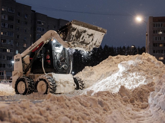 Сильнейший снегопад за 146 лет: Дубна перешла на уборку «нон-стоп»