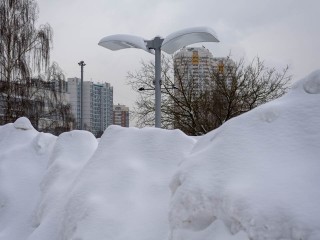 Сугробы продолжат расти! Москву и Подмосковье до конца января снова завалит снегом