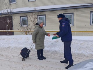 Профилактика гололеда в Ловцах: спасатели рассказали, как избежать падения в морозную погоду