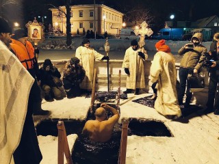 Где окунуться на Крещение в Клину: адреса официальных купелей и правила