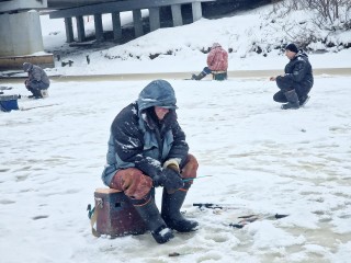 Куда воскресенцам отправиться на зимнюю рыбалку и что можно поймать в водоемах округа