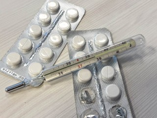 Вирус-хамелеон, поражающий мозг: врач перечислил симптомы аденовируса и назвал группы риска