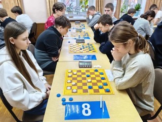 Командный гамбит: сборная Ступина по шашкам обыграла всю область