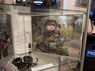 Женщины Ленинского района узнали о героях СВО на выставке в Видном