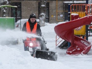 «Точечный контроль» по заявкам жителей: в Талдоме ускорили уборку дорог и тротуаров