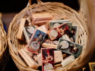 Гадательные конфеты в исторической обертке представила Музейная фабрика пастилы в Коломне