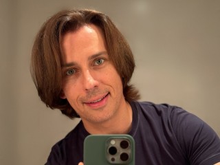 «Безумный Макс»: что изменилось в образе иноагента Галкина*