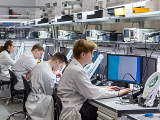 Карьерный лифт: какие новые возможности для трудоустройства открывают подмосковным студентам