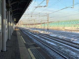 Сбой на Белорусском направлении: что вызвало перебои в движении пригородных электричек