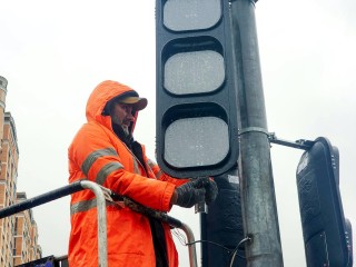 Зеленый свет безопасности: на каких перекрестках Подмосковья светофоры вновь работают как часы