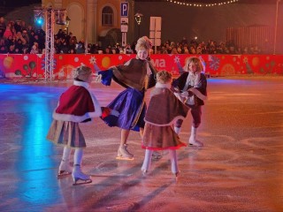 «Щелкунчик» на льду от выдающихся фигуристов в Дмитрове: как это было