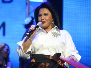 «Моя единственная слабость — просто валяться»: Надежда Бабкина призналась, как провела новогодние каникулы