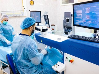 Лазеры вместо скальпеля: как новое оборудование для микрохирургических операций возвращает зрение жителям Подмосковья