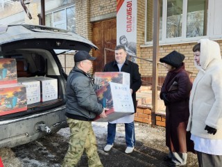 Чтобы бойцы не мерзли: в полевой госпиталь на Луганском направлении доставят 8 отопителей