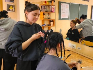 Приметы на Настасьин день: как правильно заплести косы 4 декабря