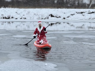 Сап-фестиваль с Чебурашкой и мандаринами прошел в Ленинском округе