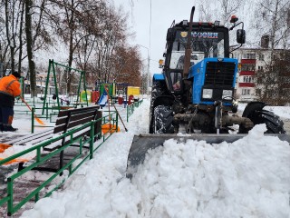 Снегоуборщики уничтожат сугробы на улицах Московской, Профсоюзной и Карла Маркса