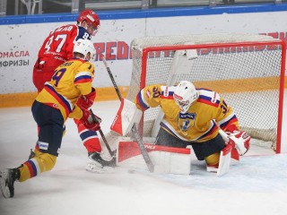 Невероятный камбэк «Химика»: как воскресенские хоккеисты разгромили соперника и вернули себе место в топ-5 ВХЛ