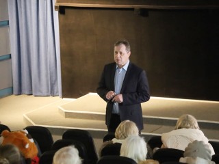 Проект «СВОе кино»: фильм «Праведник» показали во Дворце культуры «Россия»