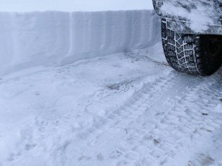 Дорогостоящая ошибка: чем грозит пробуксовка в сугробе