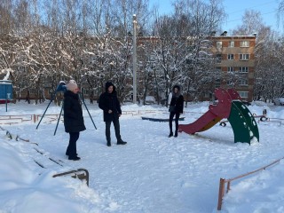Старую детскую площадку на Ленина в Наро-Фоминске заменят на новую с резиновым покрытием