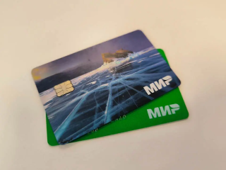 Карта «зависла»: почему ваш перевод могут проверять два дня