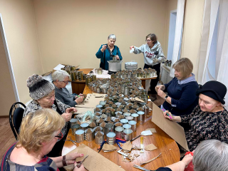 Волонтеры-пенсионеры в Зарайске возобновили помощь военнослужащим