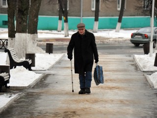 Как правильно падать в гололед: простые и эффективные советы травматолога