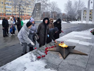 Минута тишины у пламени: Ступино вспомнило день освобождения Подмосковья