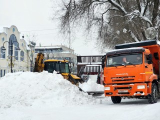 Расчистку Ногинска от снега провели 30 единиц техники и 45 дворников