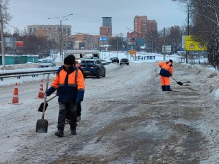 В Щелкове устраняют последствия мощного снегопада «Фрэнсис»