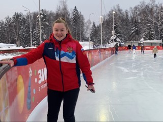 Регби на льду: спортсменки сборной России оценили каток в Краснознаменске