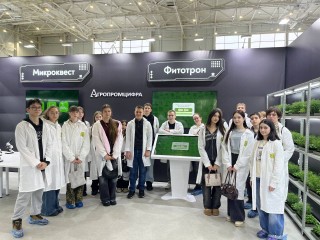 Лыткаринские школьники научились управлять сельскохозяйственными дронами