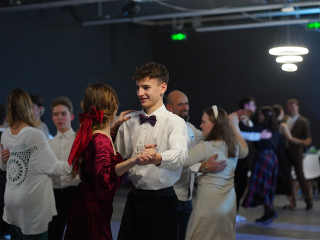 В Зарайске возродили дворянские традиции: в арт-пространстве «ЦЕХЪ» прошел традиционный бал