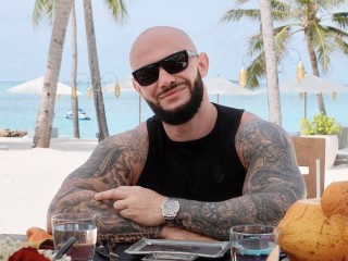 Борьбой за миллиарды: как шоу-бизнес реагирует на развод Джигана и Самойловой