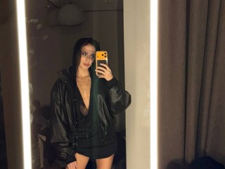 Лед тронулся дважды: Алина Загитова вернулась к роли телеведущей